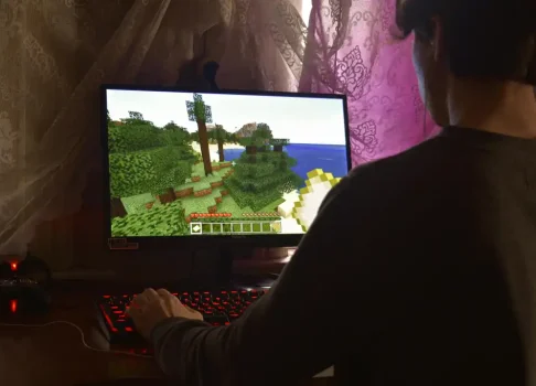 Опасные моды: как шпионское ПО скрывается в Minecraft-модах на GitHub