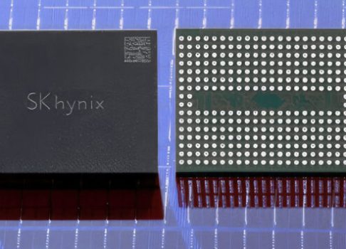 Новая веха в памяти: SK hynix начинает производство 321-слойной NAND