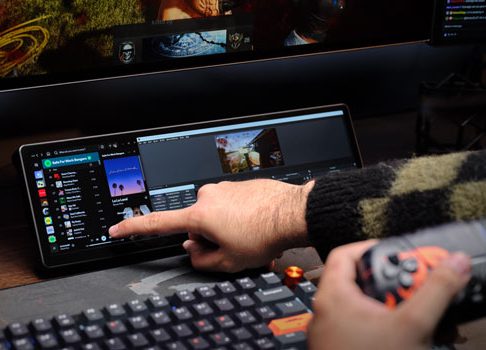 Неожиданная новинка от Corsair: монитор Xeneon Edge создан для творчества и контроля