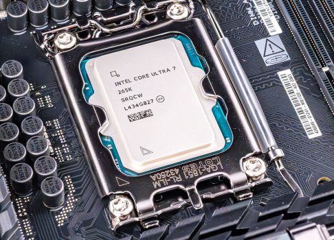 Интрига вокруг Intel: готовится ли «обновление» процессоров Arrow Lake?