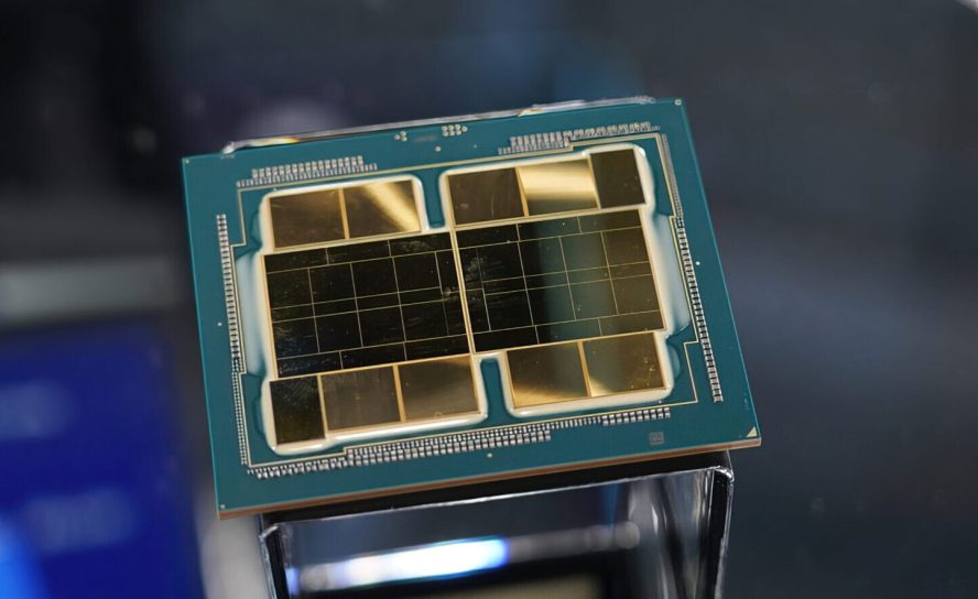 Intel переходит в наступление на рынке ИИ: Новый ускоритель «Jaguar Shores» создается в партнерстве с Alchip