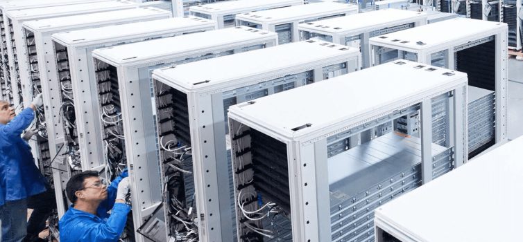 AMD продает производство, но не мозги: компания завершила сделку по передаче ZT Systems Sanmina, чтобы сосредоточиться на AI-дизайне