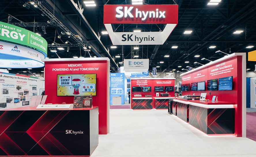 Память для триллионов параметров: SK Hynix представила HBM4 с 2048 каналами и 245 ТБ QLC NAND на Supercomputing 2025
