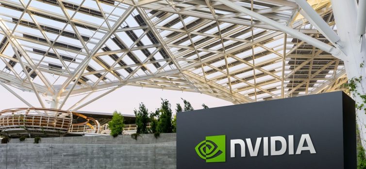 NVIDIA сообщила о рекордной выручке в третьем квартале и прогнозирует дальнейший рост благодаря стремительному развитию ИИ
