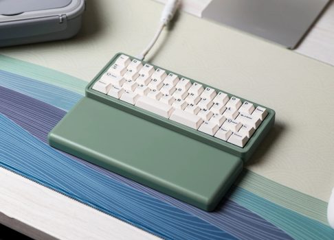 CannonKeys Minimi40: Игровая клавиатура в формате "Ланч-бокса". Новый взгляд на ультракомпактные 40% модели