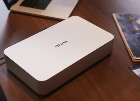 Искусственный интеллект возвращается домой: Стартап Olares представил «Персональное AI-облако» Olares One с чипом RTX 5090 Mobile