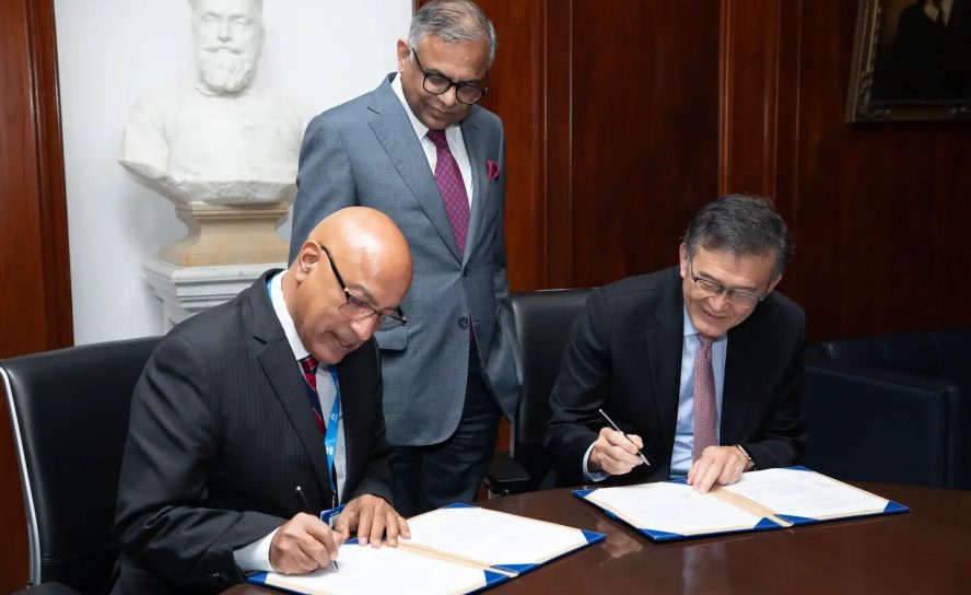 Intel и Tata Group объявили стратегический альянс для развития индийской полупроводниковой индустрии и производства систем нового поколения