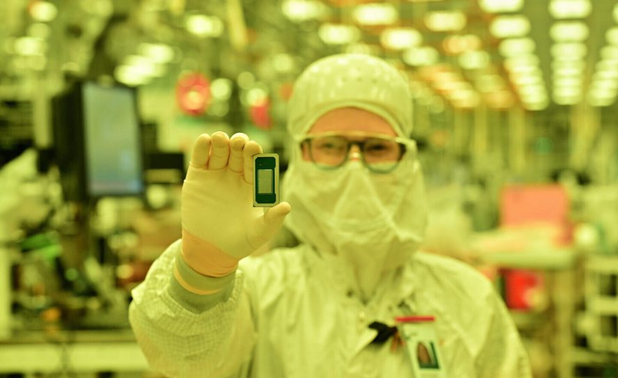 Intel опережает TSMC в США: фабрика Fab 52 в Аризоне уже выпускает свыше 40 тысяч пластин в месяц