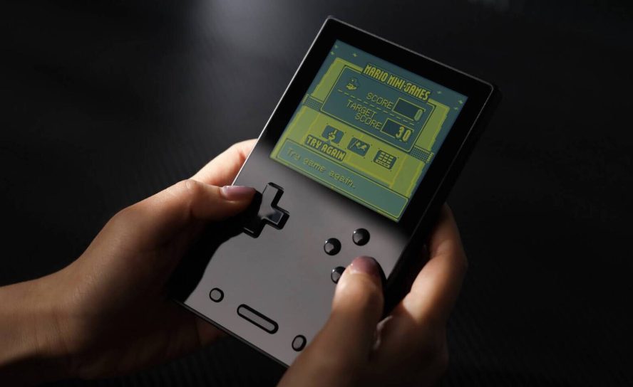 Ayaneo представила Pocket VERT — премиальную вертикальную портативную консоль для поклонников ретро-игр