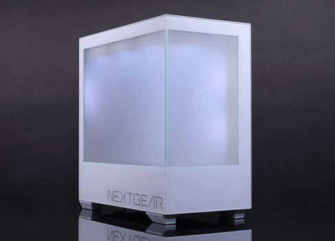 Mouse Computer показала корпус NEXTGEAR Clear Shift с «умным» стеклом для игровых ПК