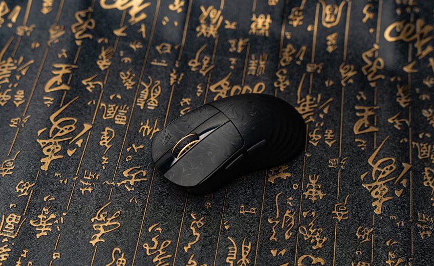 Epomaker анонсировала предзаказы на игровую мышь Carbonis с корпусом из углеродного волокна