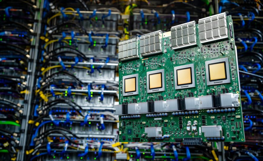 Бывший инженер Google осуждён в США за промышленный шпионаж и кражу AI-технологий TPU