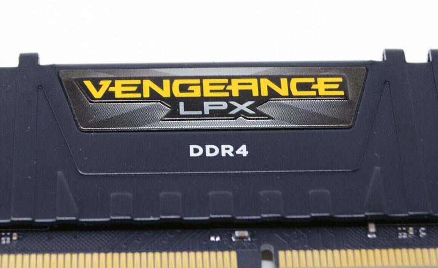 Цены на DDR4 резко пошли вверх: дефицит памяти и спрос со стороны ИИ меняют рынок