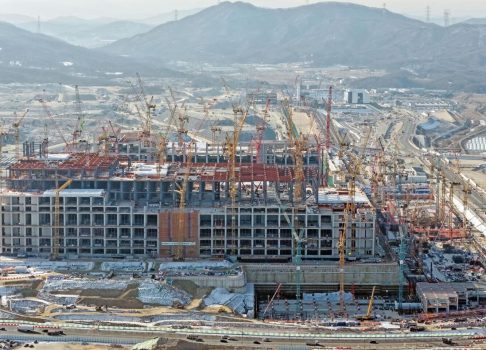 SK hynix инвестирует более $21 млрд в первый завод полупроводникового кластера в Ёнъине