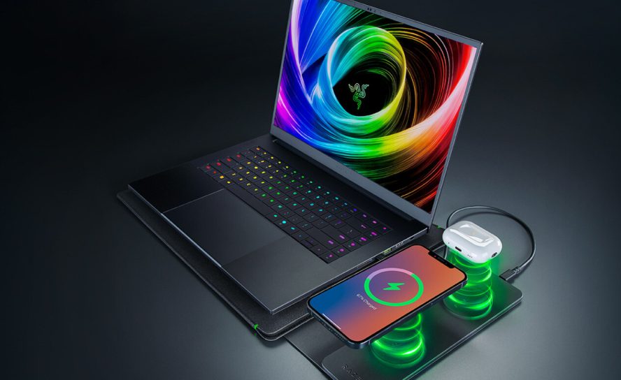 Razer представила чехол для ноутбука с беспроводной зарядкой устройств
