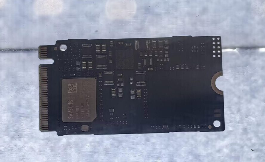 Samsung переходит на RISC-V: представлен SSD BM9K1 с новым контроллером и ставкой на энергоэффективность