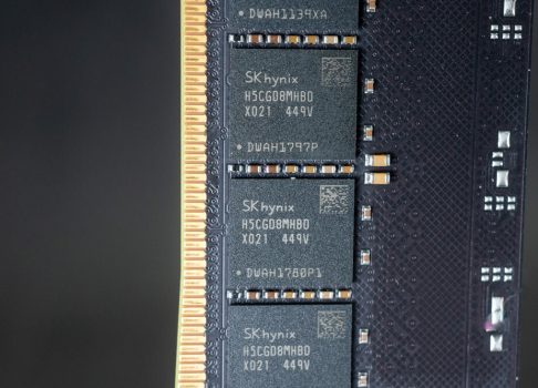 Цены на DDR4 начинают снижаться после рекордного роста: рынок памяти подает первые сигналы стабилизации