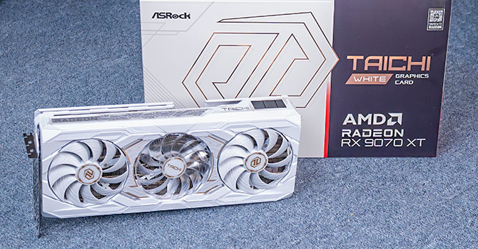 Белая мощь RDNA 4: ASRock представила Radeon RX 9070 XT Taichi White OC с экраном и ARGB