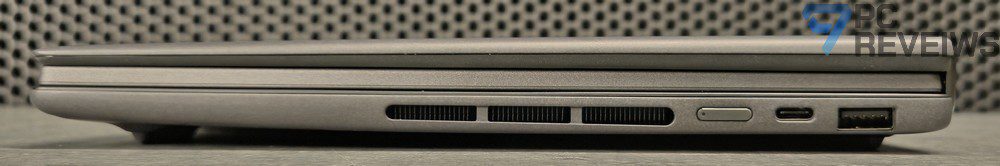 Правая сторона ASUS Zenbook DUO с дополнительными интерфейсами и разъемами подключения.