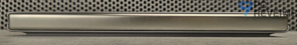 Тыльная часть ASUS Zenbook DUO с конструкцией скрытого шарнира.
