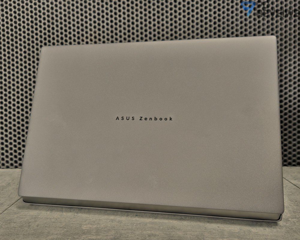 Верхняя крышка ASUS Zenbook DUO с фирменным логотипом ASUS Zenbook и немарким покрытием.