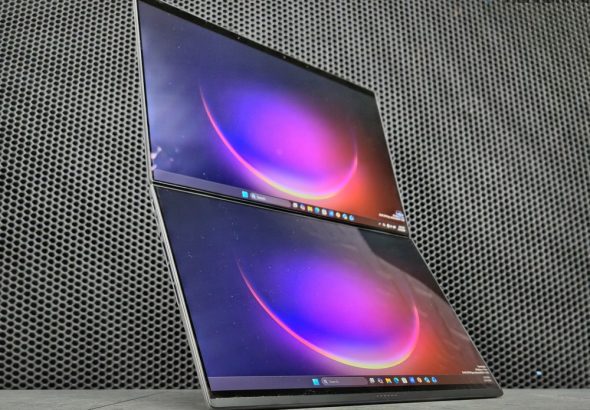 Превью обзора ASUS Zenbook DUO UX8407 с двумя OLED-дисплеями, процессором Intel Core Ultra X9 Series 3 и премиальным дизайном Ceraluminum.