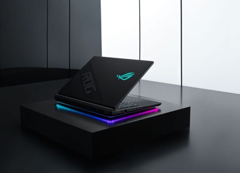 ASUS представила ROG Strix SCAR 18 — игровой ноутбук с RTX 5090, Mini-LED 4K 240 Гц и рекордными 320 Вт мощности