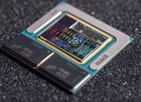Intel может вернуть память прямо в процессор: Razor Lake-AX готовит ответ AMD Halo