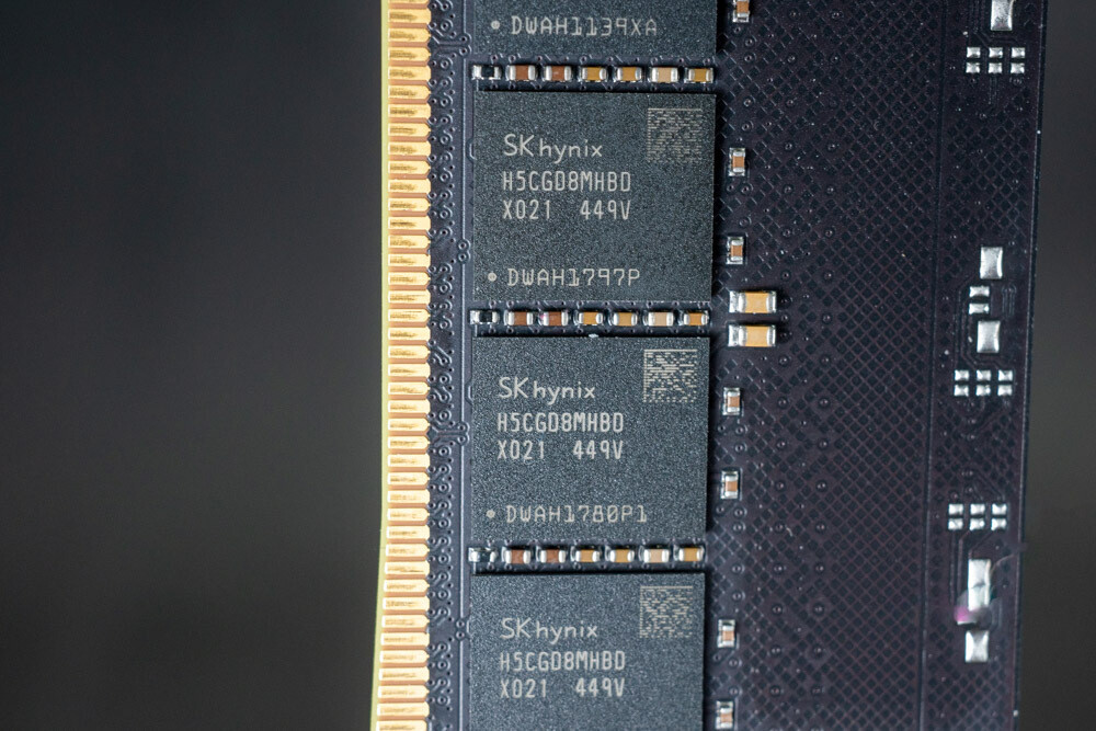 mneELVc64I8daRVo
