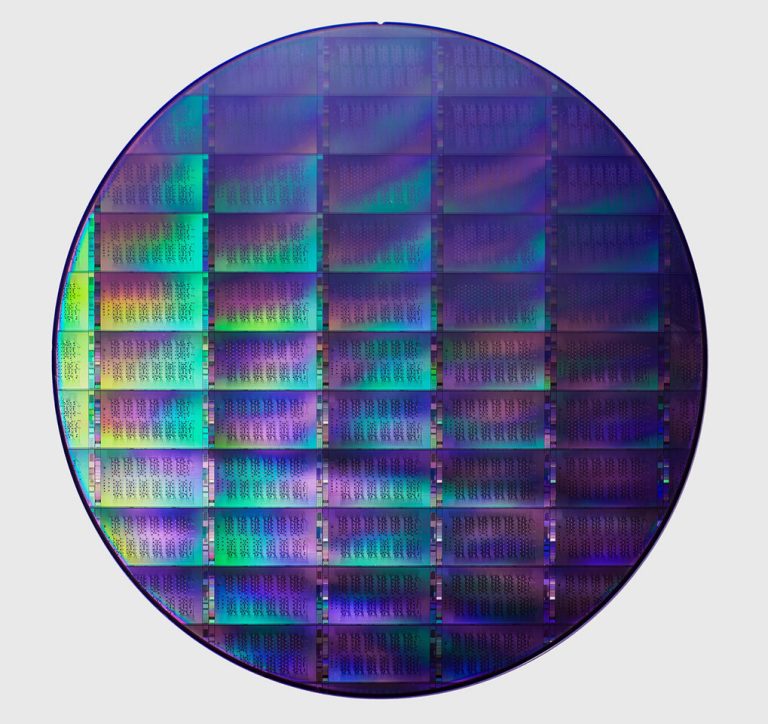 rs7u0Ic0301CQ2vJ