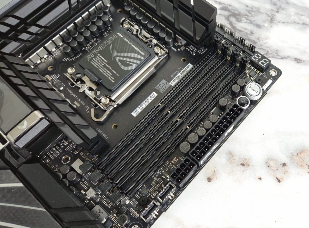 Материнская плата ASUS ROG MAXIMUS Z890 HERO