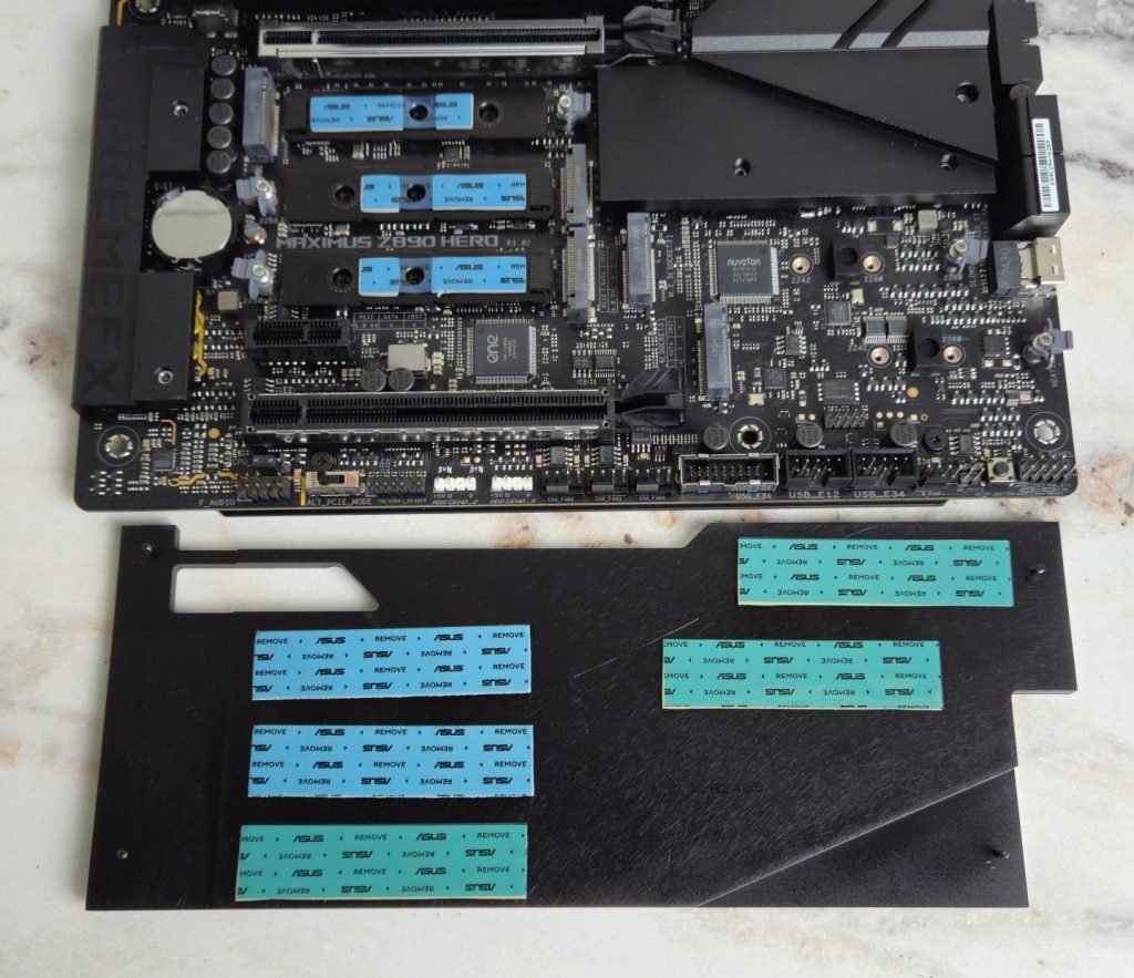 Материнская плата ASUS ROG MAXIMUS Z890 HERO