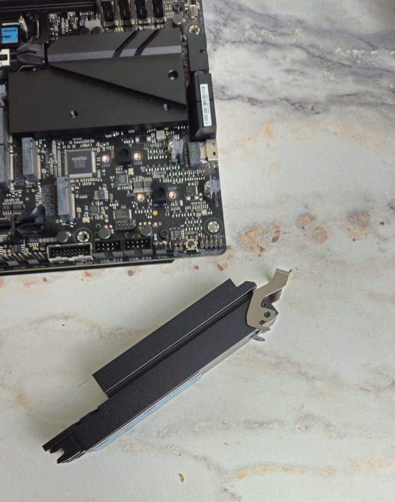 Материнская плата ASUS ROG MAXIMUS Z890 HERO