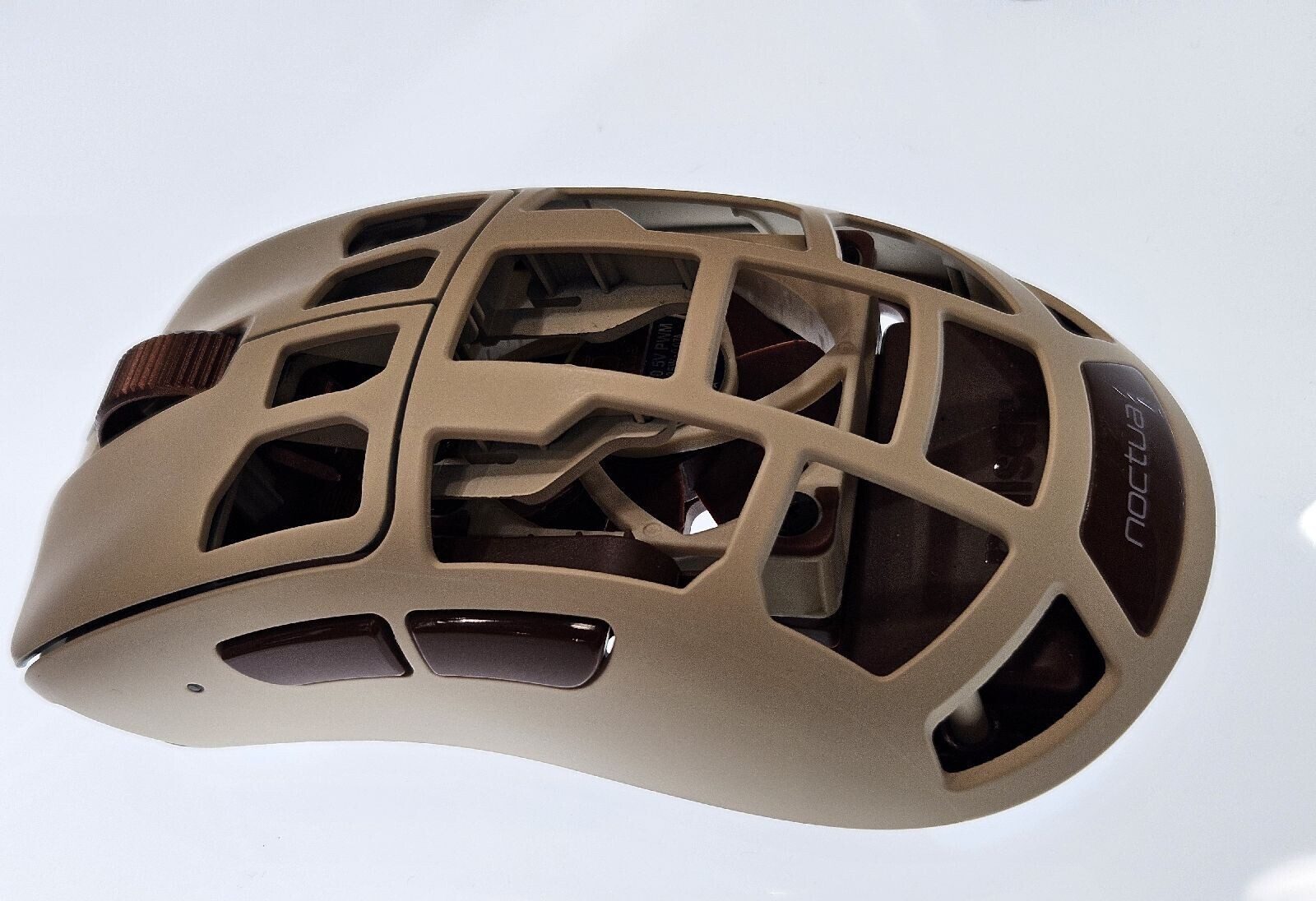 Геймерская мышь Pulsar от Noctua