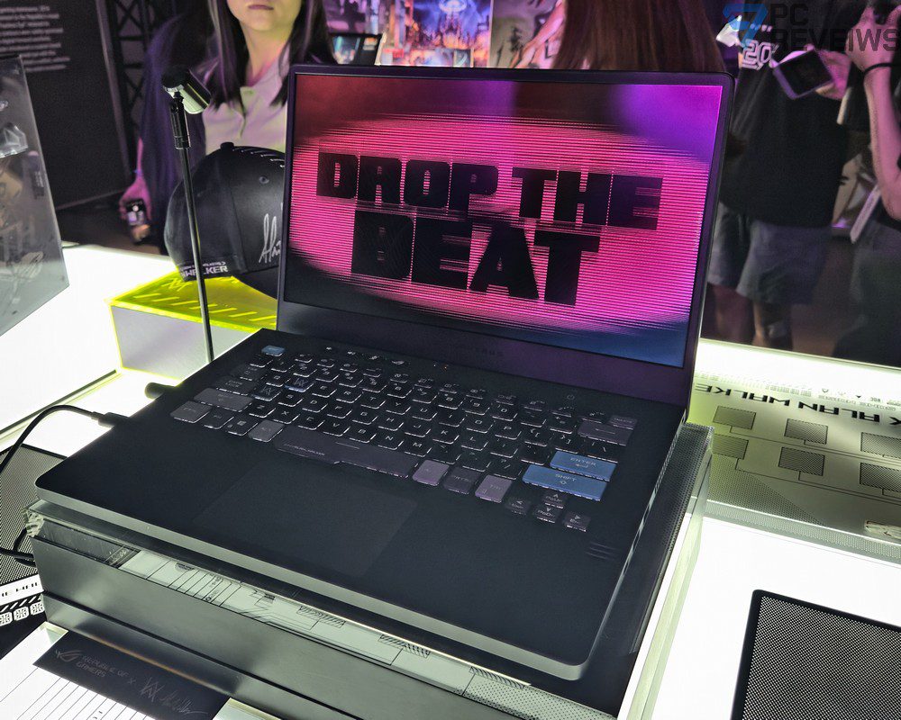 Игровой ноутбук ROG Zephyrus G14 Alan Walker Special Edition в экспозиции уникальных устройств ASUS