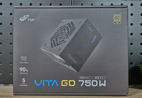 паковка блока питания FSP VITA GD 750W с обозначением ATX 3.1, PCIe 5.1 и 80 PLUS Gold