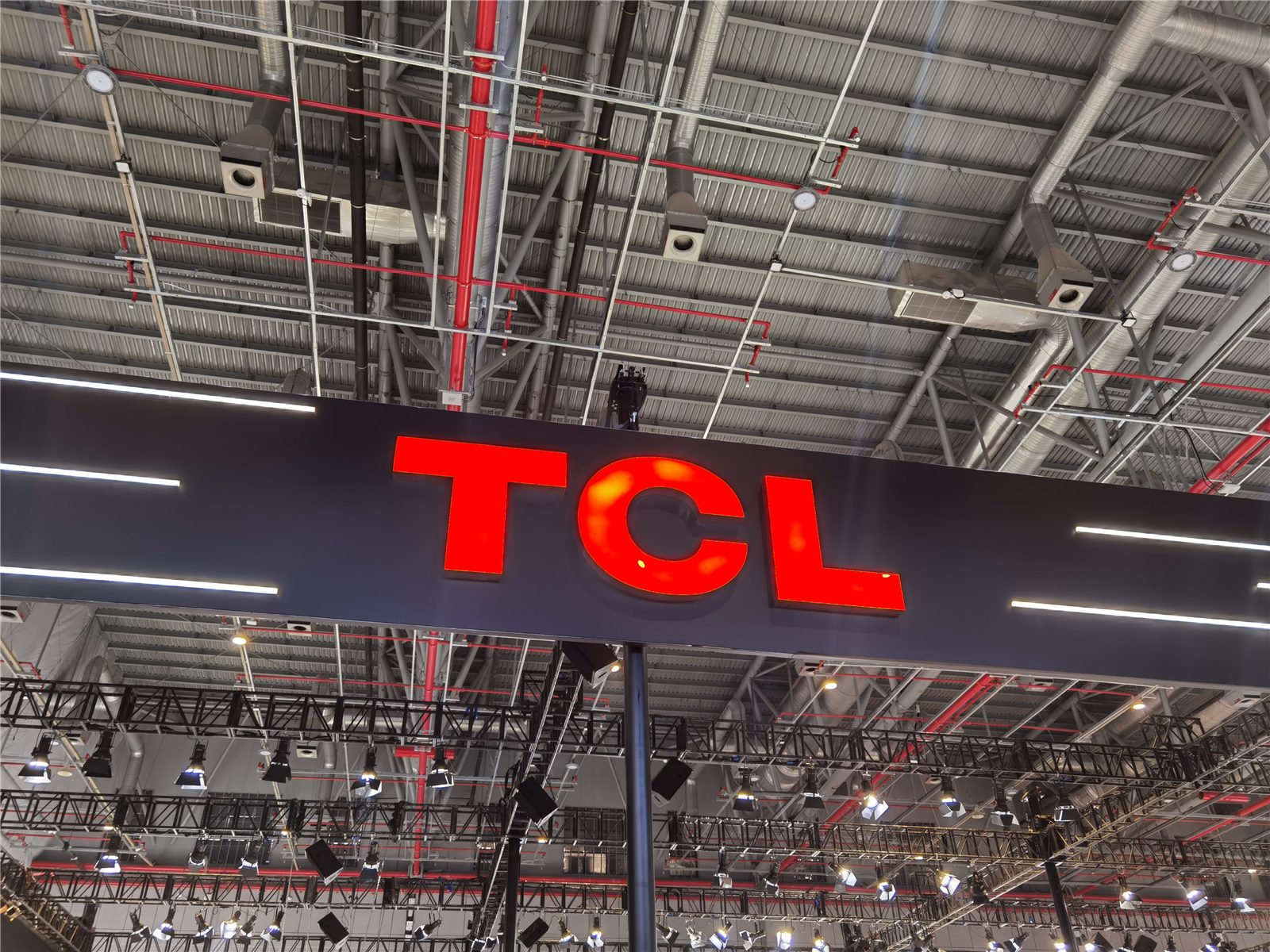 Судебный спор TCL и Samsung из-за маркировки Mini LED