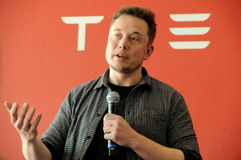Генеральный директор Tesla Илон Маск