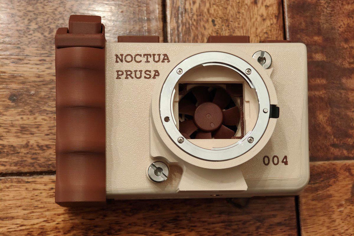 Портативная камера CAIM1 с вентилятором Noctua для проверки контента