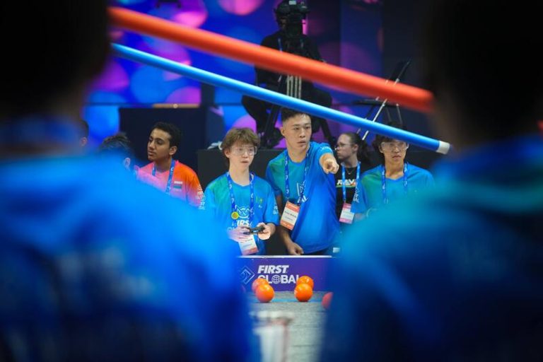 Сборная Казахстана вошла в четверку лидеров чемпионата FIRST Global Challenge 2026