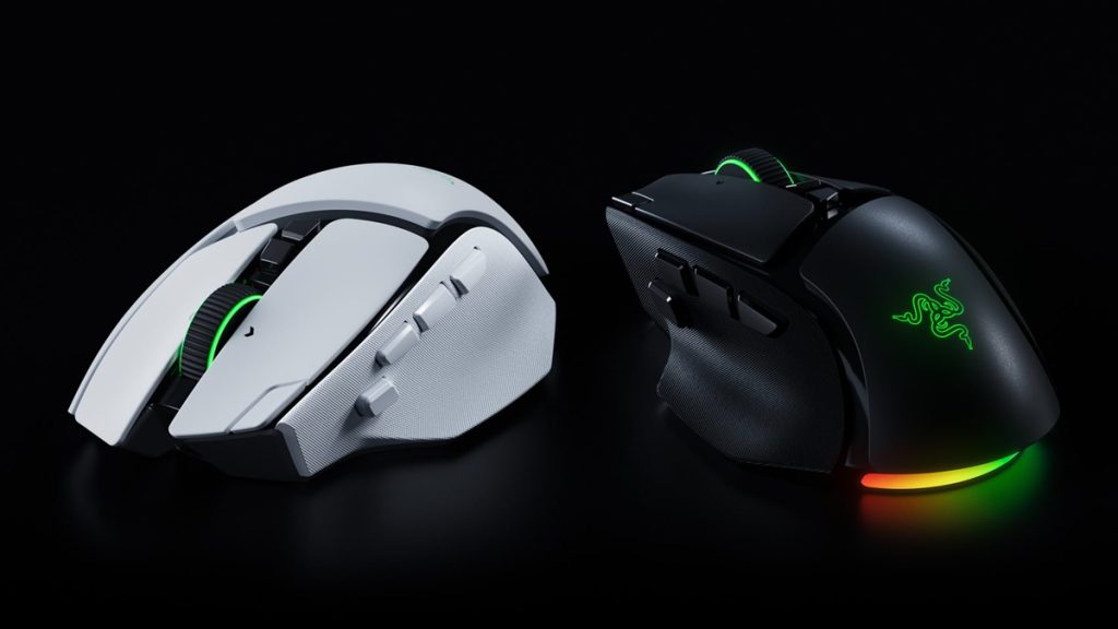 Игровая мышь Razer Basilisk V4 Pro на беспроводной док-станции с подсветкой Chroma