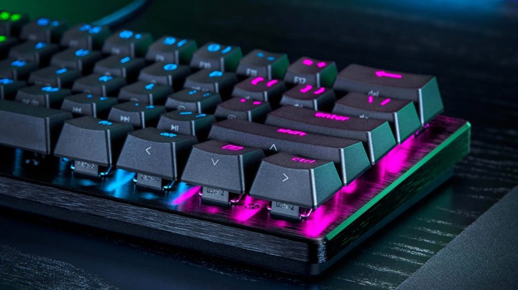 Компактная игровая клавиатура Razer Huntsman V3 Pro Mini 8KHz чёрного цвета с подсветкой