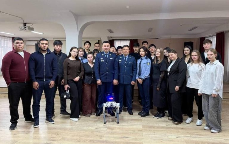 Полиция ВКО провела практическое занятие для студентов КАСУ